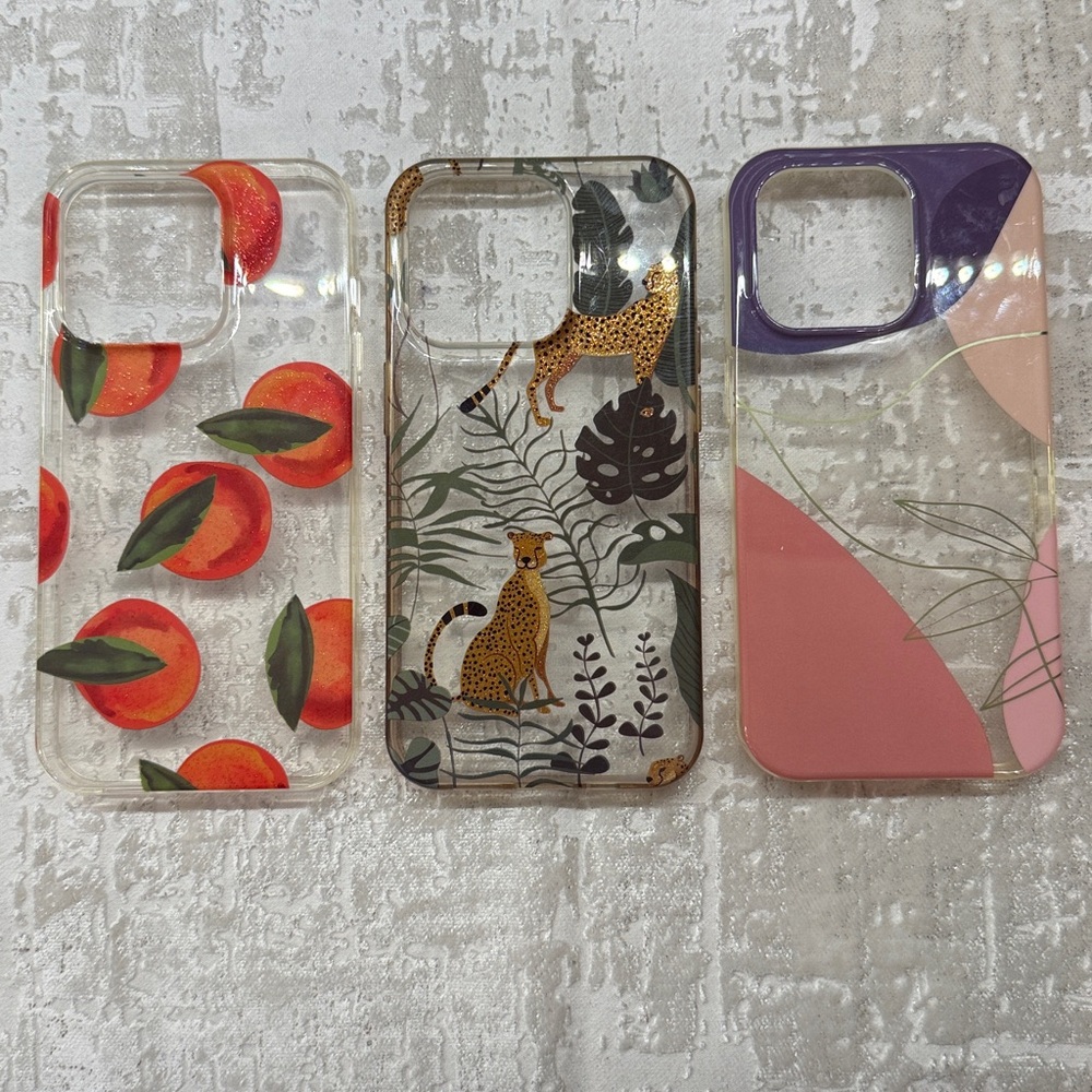 Bundle of 3 iPhone 14 Pro Cases | Insignia™ Hard-Shell
